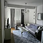 Apartamento Comfort Pored Klinickog Centra *